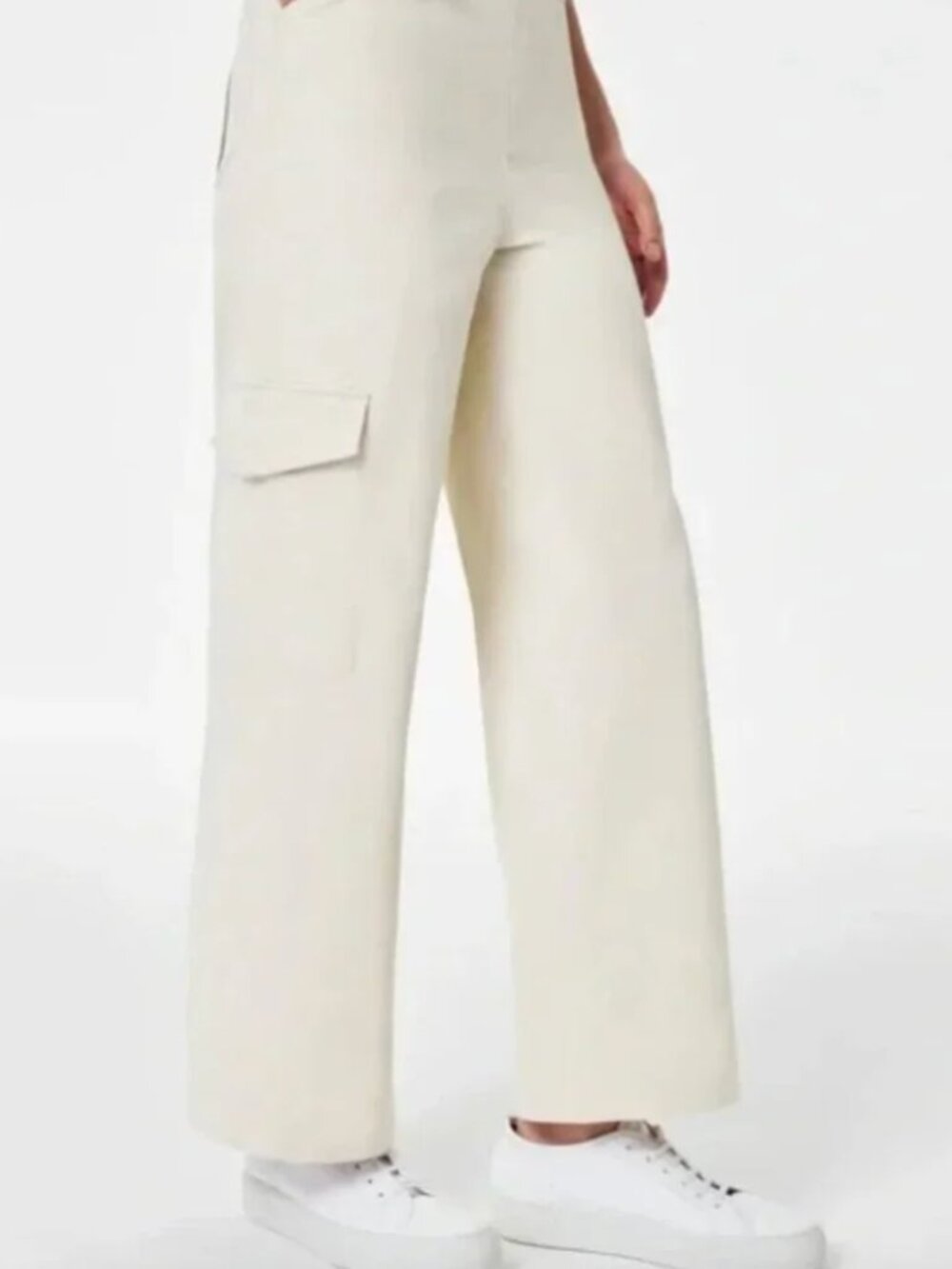 NWT - SPANX Stretch Twill Cropped Cargo Pants Wide Leg Eggshell - M Petite
